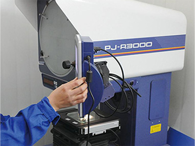 日本MITUTOYO影像仪